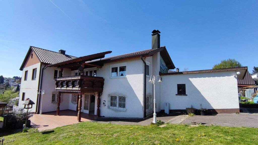 1-2 FH auf Grünwettersbachs Sonnenseite - mit Aussicht !