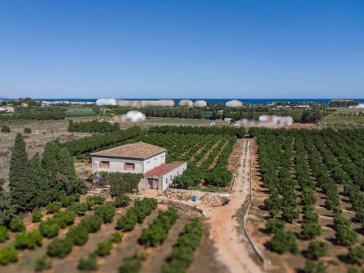 Haus zum Kauf 680.000 € 470 m² 32.100 m² Grundstück Dénia 03700