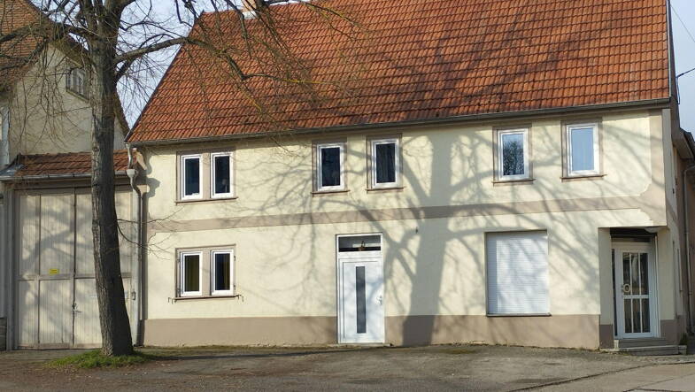 Einfamilienhaus zum Kauf provisionsfrei 475.000 € 7 Zimmer 174 m² 493 m² Grundstück frei ab 10.07.2025 Stotternheim Erfurt 99095