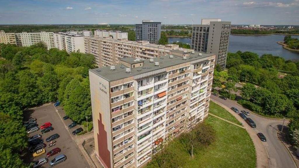 Wohnung zur Miete 350 € 2 Zimmer 50,8 m² 7. Geschoss frei ab 16.04.2026 Schrotebogen 10 Neustädter See Magdeburg 39126