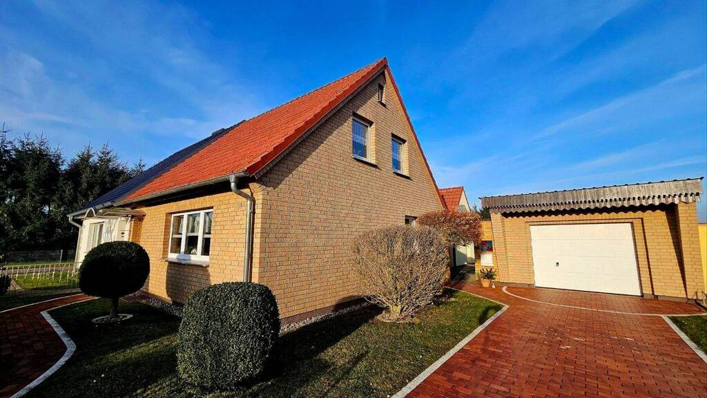 Doppelhaushälfte zum Kauf 174.999 € 5 Zimmer 102 m² 1.100 m² Grundstück Richtenberg 18461