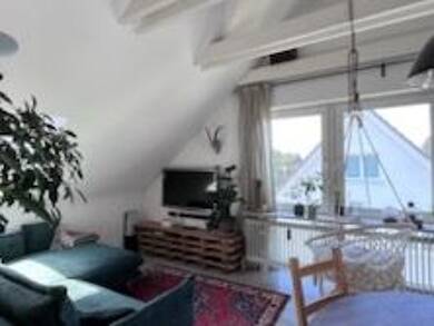 Wohnung zur Miete 970 € 2,5 Zimmer 81 m² Geschoss 2/2 frei ab 01.08.2025 Effeltricher Straße 87 Ziegelstein Nürnberg 90411