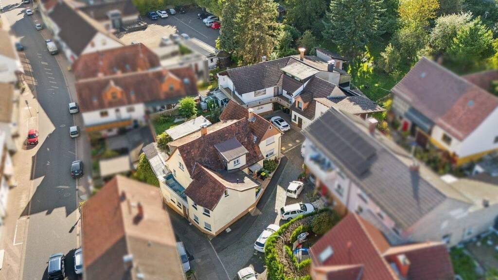 Mehrfamilienhaus zum Kauf 373.000 € 20 Zimmer 451,6 m² 781 m² Grundstück Gedern 63688