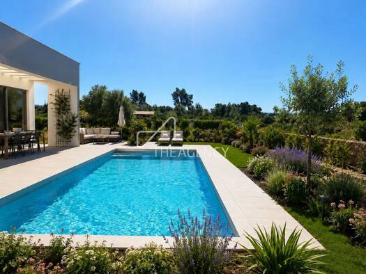 Haus zum Kauf 1.599.000 € 396 m² 5.000 m² Grundstück Alcantarilha e Pêra 8365