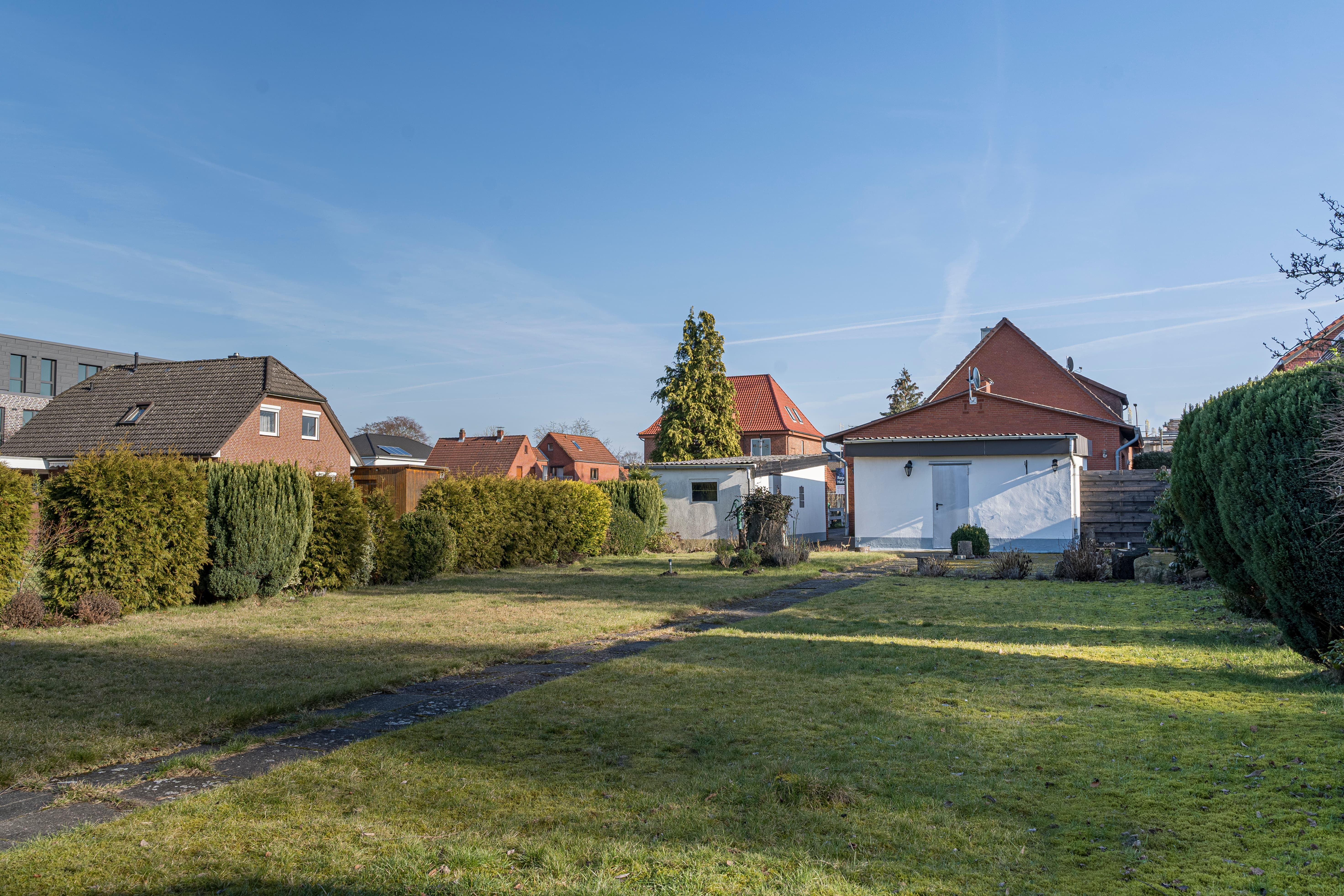 Mehrfamilienhaus zum Kauf 450.000 € 11 Zimmer 253 m²<br/>Wohnfläche 1.051 m²<br/>Grundstück Winsen - Kernstadt Winsen (Luhe) 21423