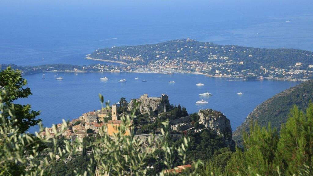 Einfamilienhaus zum Kauf 3.000.000 € 230 m² 3.500 m² Grundstück EZE 06360