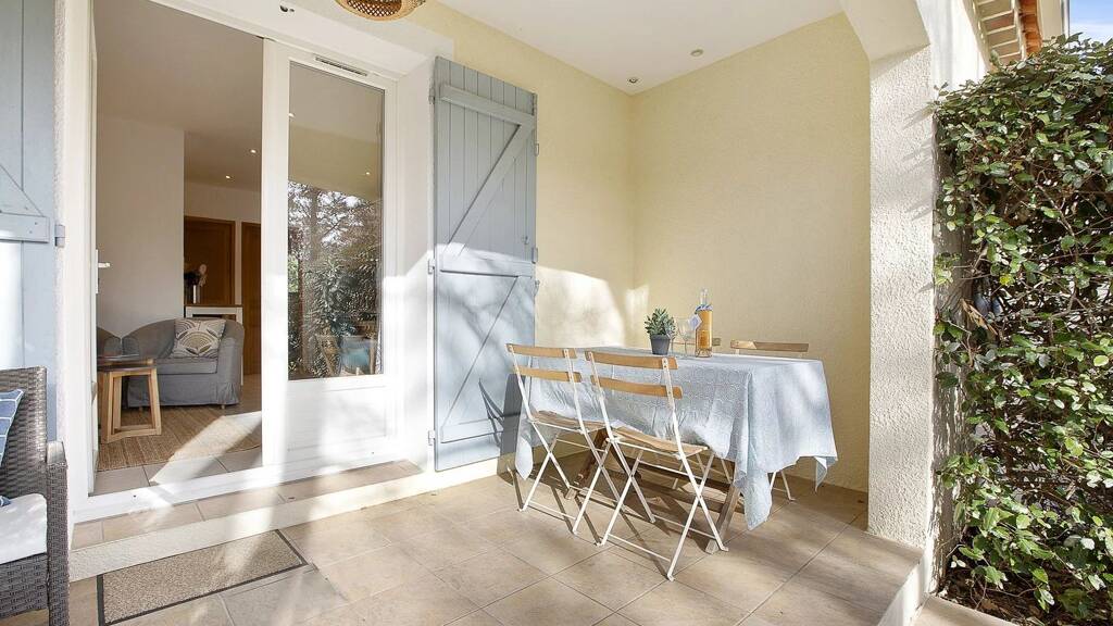 Einfamilienhaus zum Kauf 875.000 € 12 Zimmer 253 m² 2.500 m² Grundstück AUPS 83630