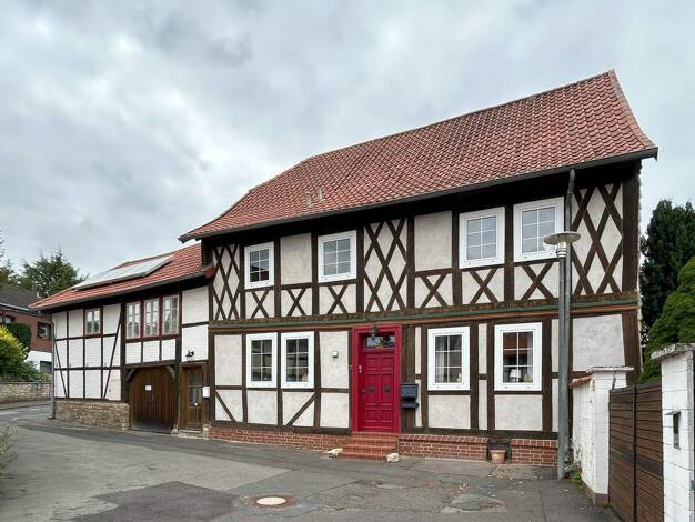 Einfamilienhaus zum Kauf 198.000 € 10 Zimmer 201 m² 724 m² Grundstück Schöningen Schöningen 38364