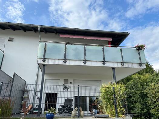 Wohnung zur Miete 680 € 3 Zimmer 82 m² Geschoss EG/2 frei ab 01.11.2026 Wiesenweg 3 Hengersberg 94491