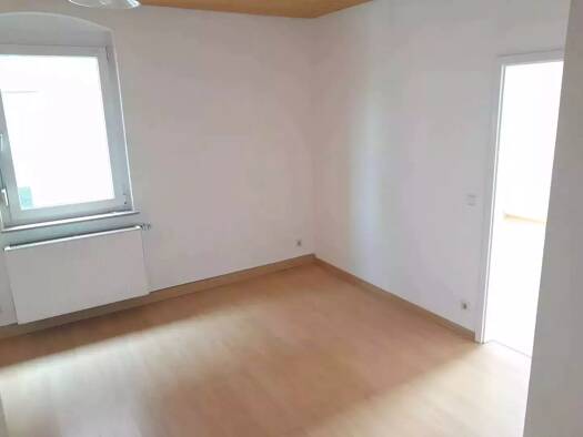 WG-Zimmer zur Miete 480 € 2 Zimmer 39 m² Geschoss 2/3 frei ab 01.06.2026 Bad Cannstatt Stuttgart 70376
