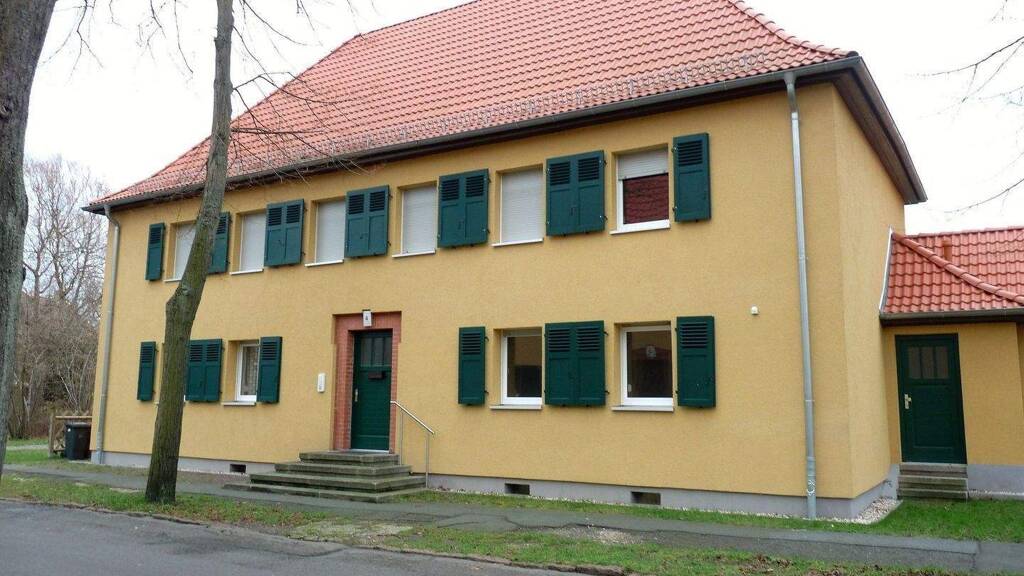Wohnung zur Miete 324 € 2 Zimmer 49,9 m² 1. Geschoss frei ab sofort Ertelstraße 4 Bitterfeld Bitterfeld-Wolfen 06749