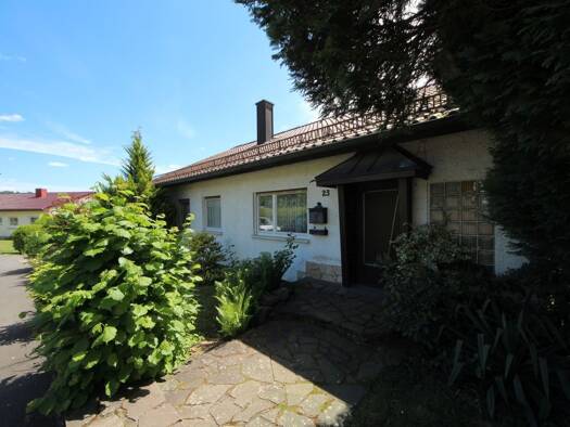 Einfamilienhaus zum Kauf 309.000 € 7,5 Zimmer 160 m² 891 m² Grundstück Obrigheim 74847
