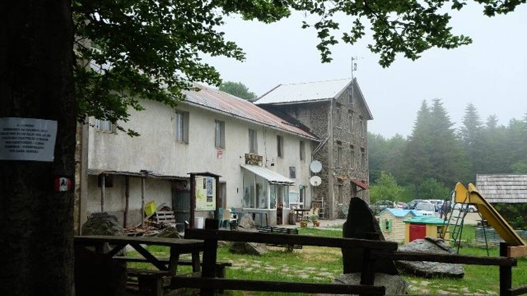 Hotel zum Kauf 400.000 € 15 Zimmer 700 m² Gastrofläche Cogoleto 16016