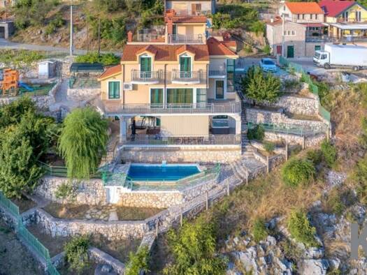 Villa zum Kauf 675.000 € 6 Zimmer 312 m² 545 m² Grundstück Drnis 0