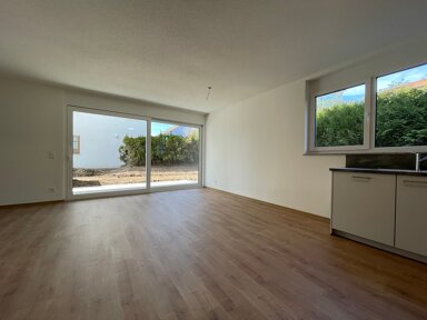 Apartment zur Miete 1.250 € 3 Zimmer 79,4 m² 1. Geschoss frei ab 01.12.2024 Beethovenstr. 3 Hohentwiel - Gewerbeschule 22 Singen 78224