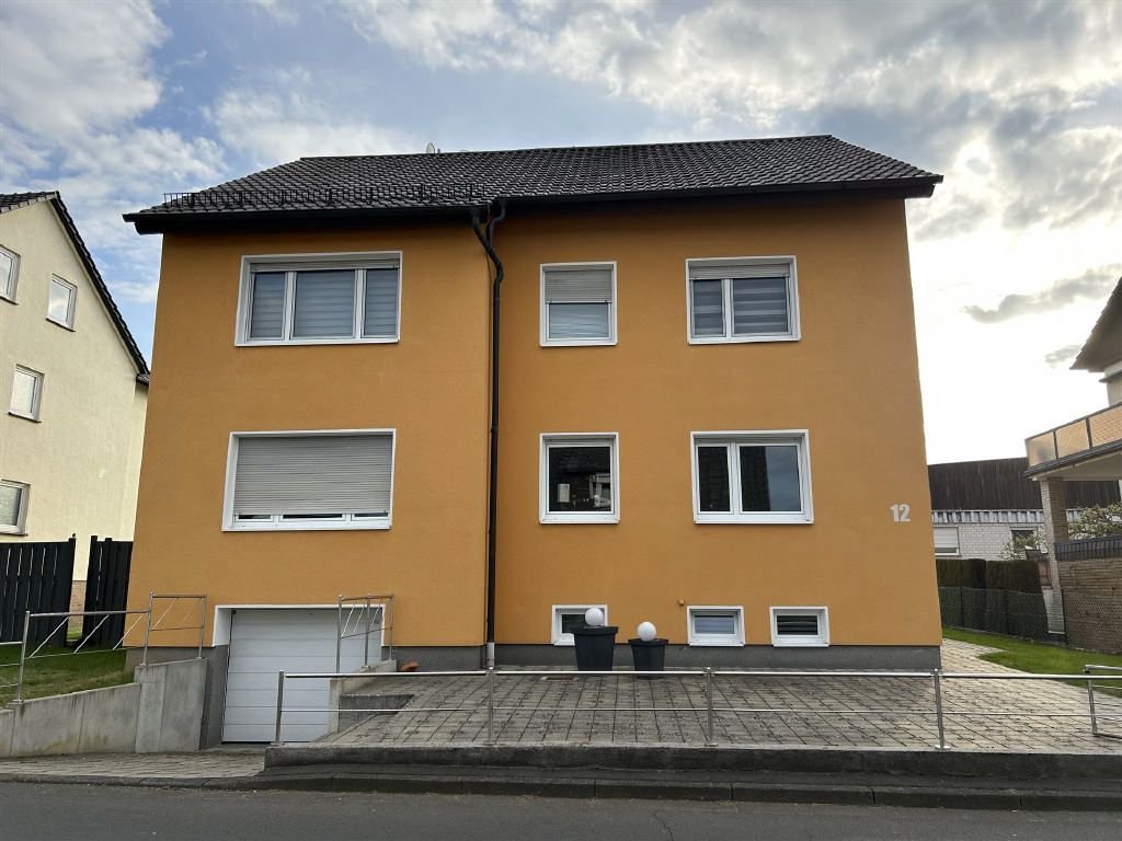 Mehrfamilienhaus zum Kauf 420.000 € 6 Zimmer 188 m²<br/>Wohnfläche 600 m²<br/>Grundstück Großenritte Baunatal-Großenritte 34225