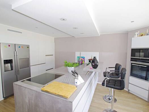 Mehrfamilienhaus zum Kauf 579.000 € 10 Zimmer 330 m² 627 m² Grundstück Beratzhausen 93176