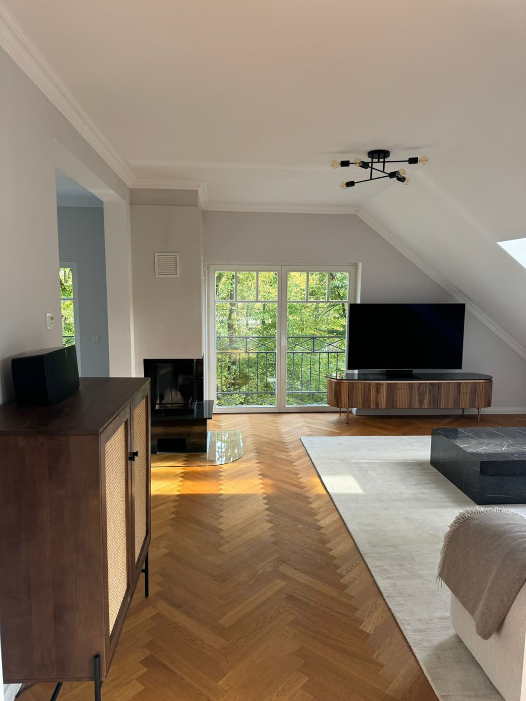 Wohnung zur Miete Wohnen auf Zeit 2.900 € 4 Zimmer 100 m²<br/>Wohnfläche 01.01.2025<br/>Verfügbarkeit Bergische Landstraße Ludenberg Düsseldorf 40629