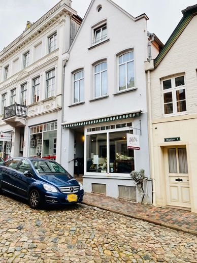 Mehrfamilienhaus zum Kauf als Kapitalanlage geeignet 279.000 € 8 Zimmer 125,1 m²<br/>Wohnfläche 59 m²<br/>Grundstück Mölln 23879