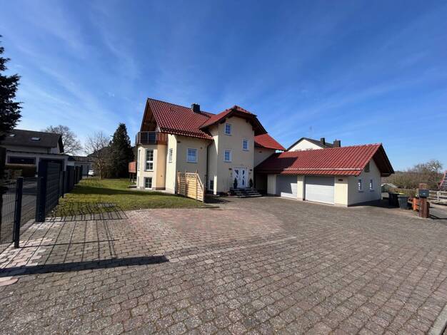 Mehrfamilienhaus zum Kauf 689.000 € 8 Zimmer 283 m² 851 m² Grundstück Leidenhofen Ebsdorfergrund 35085