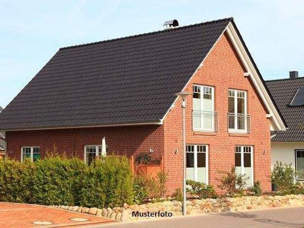 Mehrfamilienhaus zum Kauf 1.180.000 € 7 Zimmer 290 m² 1.291 m² Grundstück Ostheim Köln 51107