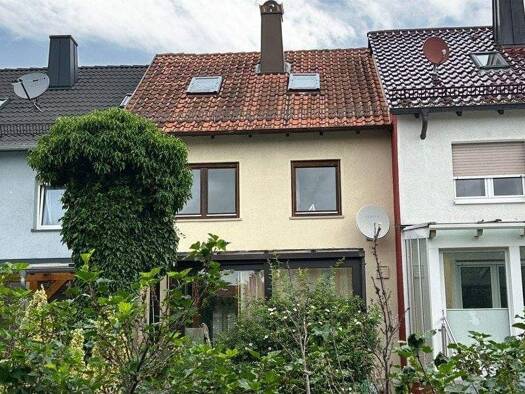 Reihenmittelhaus zum Kauf 210.000 € 4 Zimmer 85 m² 159 m² Grundstück Dinkelsbühl 91550