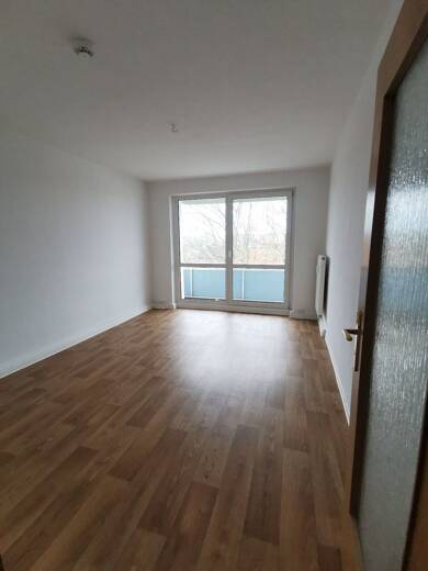 Wohnung zur Miete 333 € 3 Zimmer 57,1 m² 3. Geschoss frei ab 01.09.2025 Unterrißdorfer Straße 75 Lutherstadt Eisleben Lutherstadt Eisleben 06295