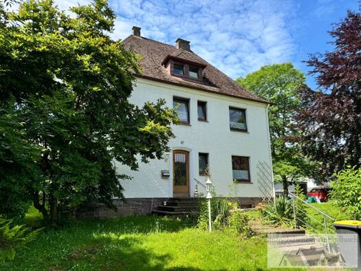 Mehrfamilienhaus zum Kauf 298.000 € 9 Zimmer 210 m² 1.088 m² Grundstück frei ab 01.04.2026 Höxter 37671