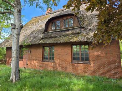 Einfamilienhaus zum Kauf 260.000 € 5 Zimmer 150 m² 1.339 m² Grundstück frei ab 01.07.2025 Postweg 1 + 3 Wisch b Kiel 24217