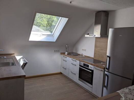 WG-Zimmer zur Miete 630 € 3,5 Zimmer 75 m² Geschoss 1/2 frei ab 01.07.2026 Hassel Sankt Ingbert 66386