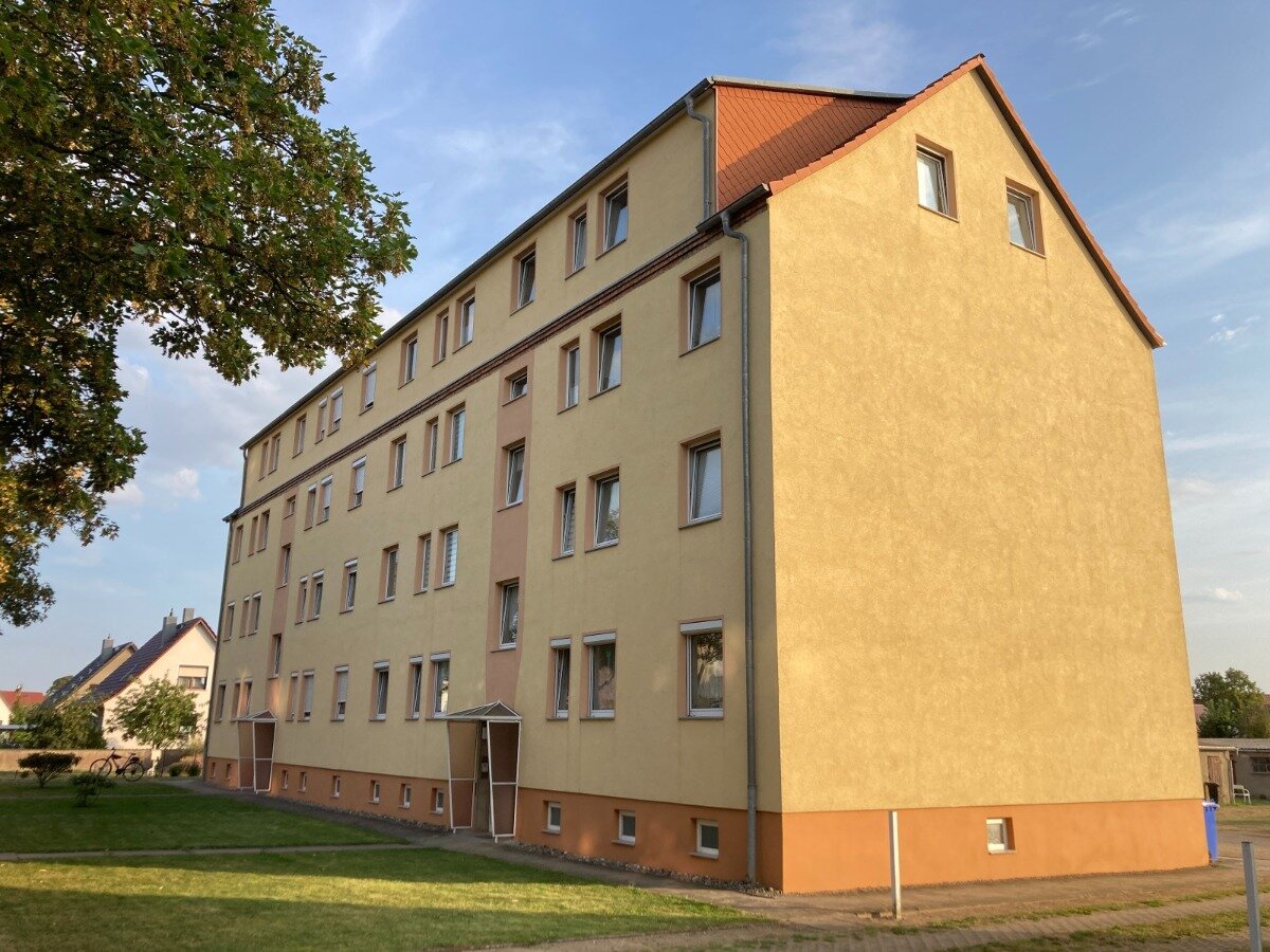 Wohnung zum Kauf 38.000 € 3 Zimmer 54 m²<br/>Wohnfläche Dargun Dargun 17159