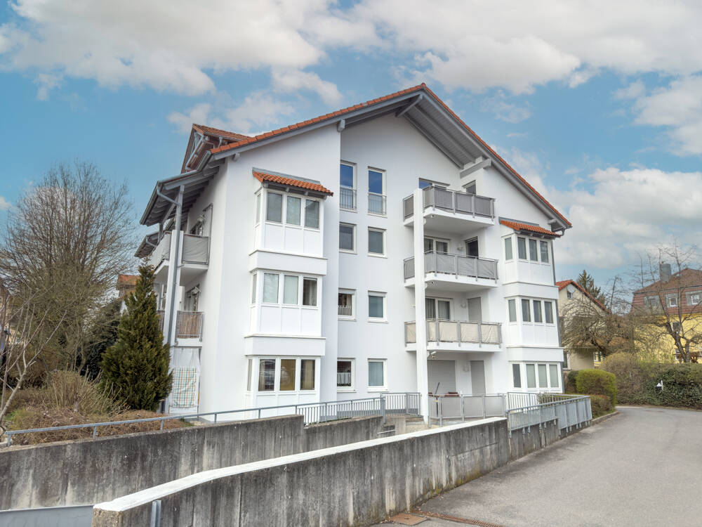 Immobilie in Coburg - Kapitalanlage: 1-Zimmer-Wohnung mit Terrasse und EBK in Coburg - Bild 0