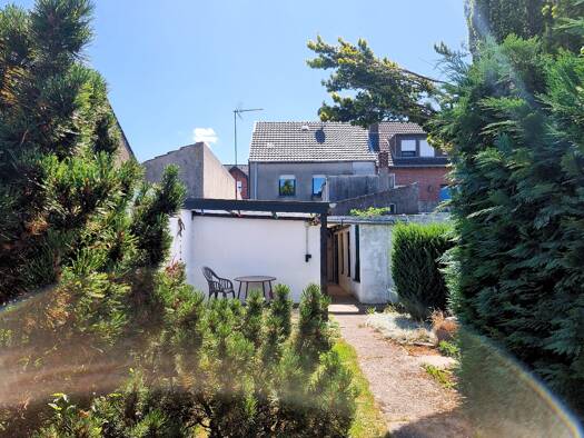 Doppelhaushälfte zum Kauf 220.000 € 4 Zimmer 120 m² 599 m² Grundstück Merken Düren 52353