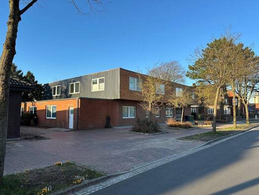 Mehrfamilienhaus zum Kauf als Kapitalanlage geeignet 1.299.000 € 779 m² 1.458 m² Grundstück Leck Leck 25917