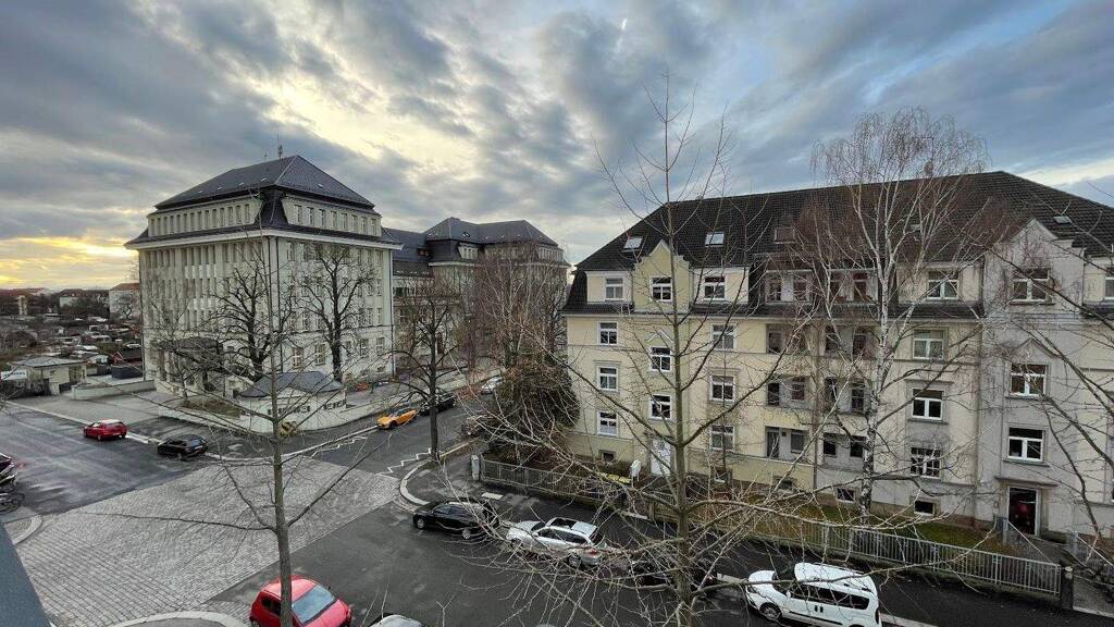 Wohnung zur Miete 565 € 3 Zimmer 70 m² 3. Geschoss Eibenstocker Straße 31 Striesen-Süd Dresden 01277
