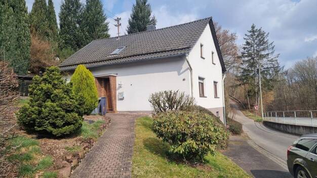 Einfamilienhaus zum Kauf provisionsfrei 185.000 € 5 Zimmer 100,2 m² 3.437 m² Grundstück Bruchertseifen Roth - Nisterbrück 57539