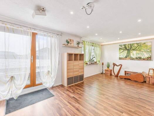 Einfamilienhaus zum Kauf 735.000 € 8,5 Zimmer 224,6 m² 438 m² Grundstück Reichenbach 73262