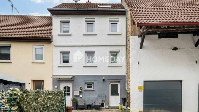 Reihenmittelhaus zum Kauf 425.000 € 7 Zimmer 109 m² 95 m² Grundstück Oedheim Oedheim 74229