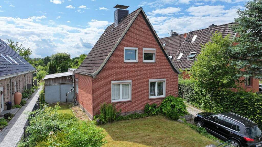 Einfamilienhaus zum Kauf 375.000 € 6 Zimmer 120 m² 914 m² Grundstück frei ab sofort Bad Oldesloe 23843