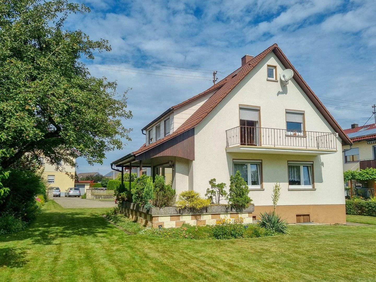 Mehrfamilienhaus zum Kauf provisionsfrei 386.000 € 8 Zimmer 160 m²<br/>Wohnfläche 1.200 m²<br/>Grundstück Steinenkirch Böhmenkirch 89558