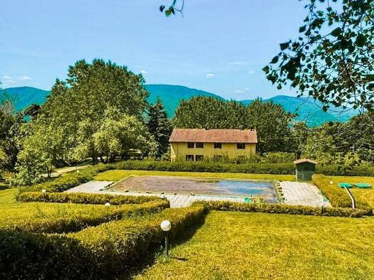 Haus zum Kauf 1.350.000 € 860 m² Firenzuola 50033