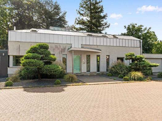 Villa zum Kauf 9 Zimmer 290 m² 1.364 m² Grundstück Wittlaer Stadtbezirk 5 40489