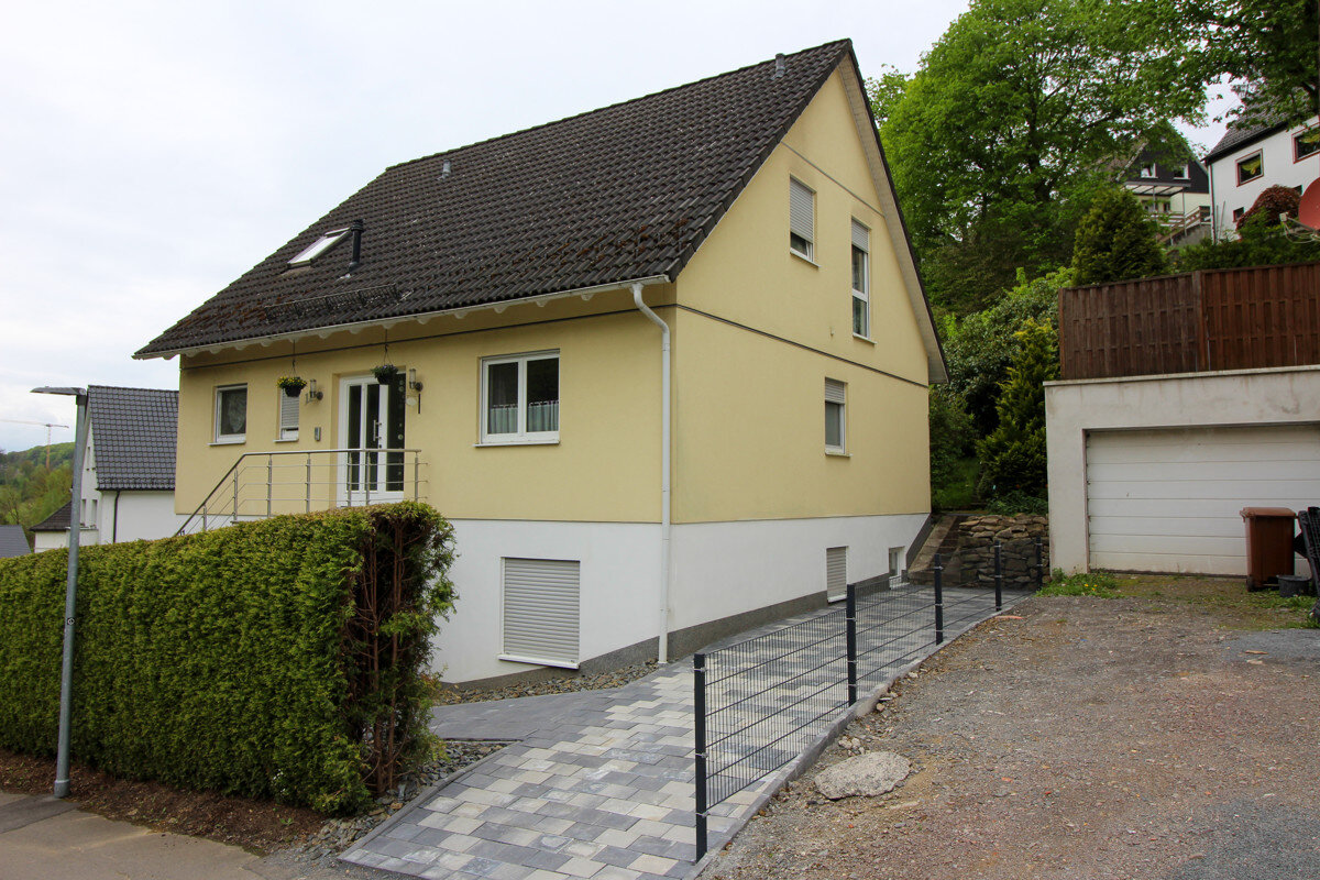 Mehrfamilienhaus zum Kauf 439.000 € 7 Zimmer 206 m²<br/>Wohnfläche 518 m²<br/>Grundstück Dickenberg / Eggenscheid Lüdenscheid 58513