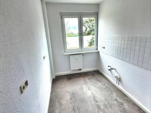 Wohnung zur Miete 354 € 3 Zimmer 58,3 m² frei ab sofort Dahmestraße 14 West Dessau-Roßlau 06842
