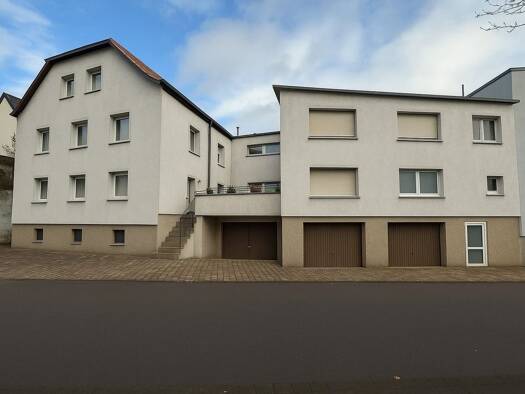 Mehrfamilienhaus zum Kauf als Kapitalanlage geeignet 285.000 € 11 Zimmer 305 m² 235 m² Grundstück Stadtmitte Völklingen 66333