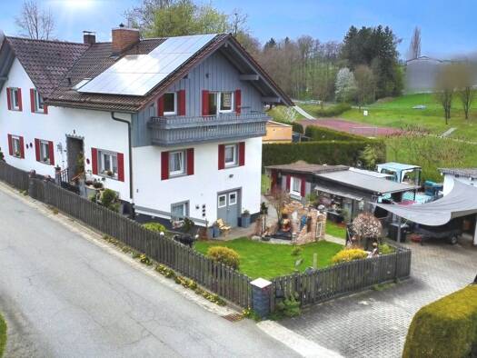 Einfamilienhaus zum Kauf 559.000 € 8 Zimmer 180 m² 951 m² Grundstück Heining Passau 94036