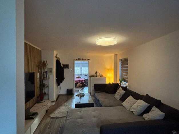 Wohnung zur Miete 450 € 2 Zimmer 50 m² 1. Geschoss frei ab sofort Marktstraße 45 Püttlingen Püttlingen 66346