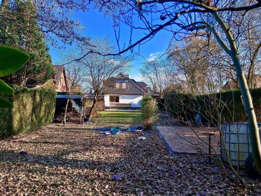 Haus zum Kauf 1.299.000 € 7 Zimmer 210 m² 995 m² Grundstück frei ab sofort Niendorf Hamburg 22453