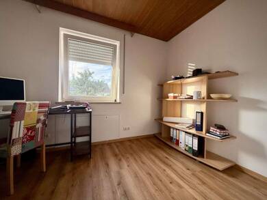 Wohnung zur Miete 730 € 3,5 Zimmer 102 m² Geschoss 1/2 frei ab sofort Gartenstraße 2 Rain Rain 86641