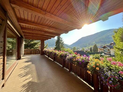 Haus zum Kauf 1.490.000 € 10 Zimmer 618 m² 2.283 m² Grundstück Bad Kleinkirchheim 9546